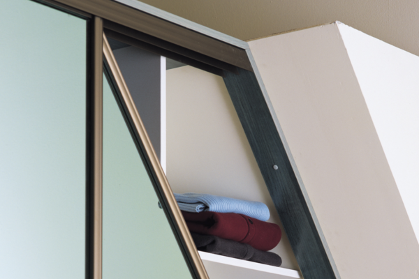 Angled Bracket